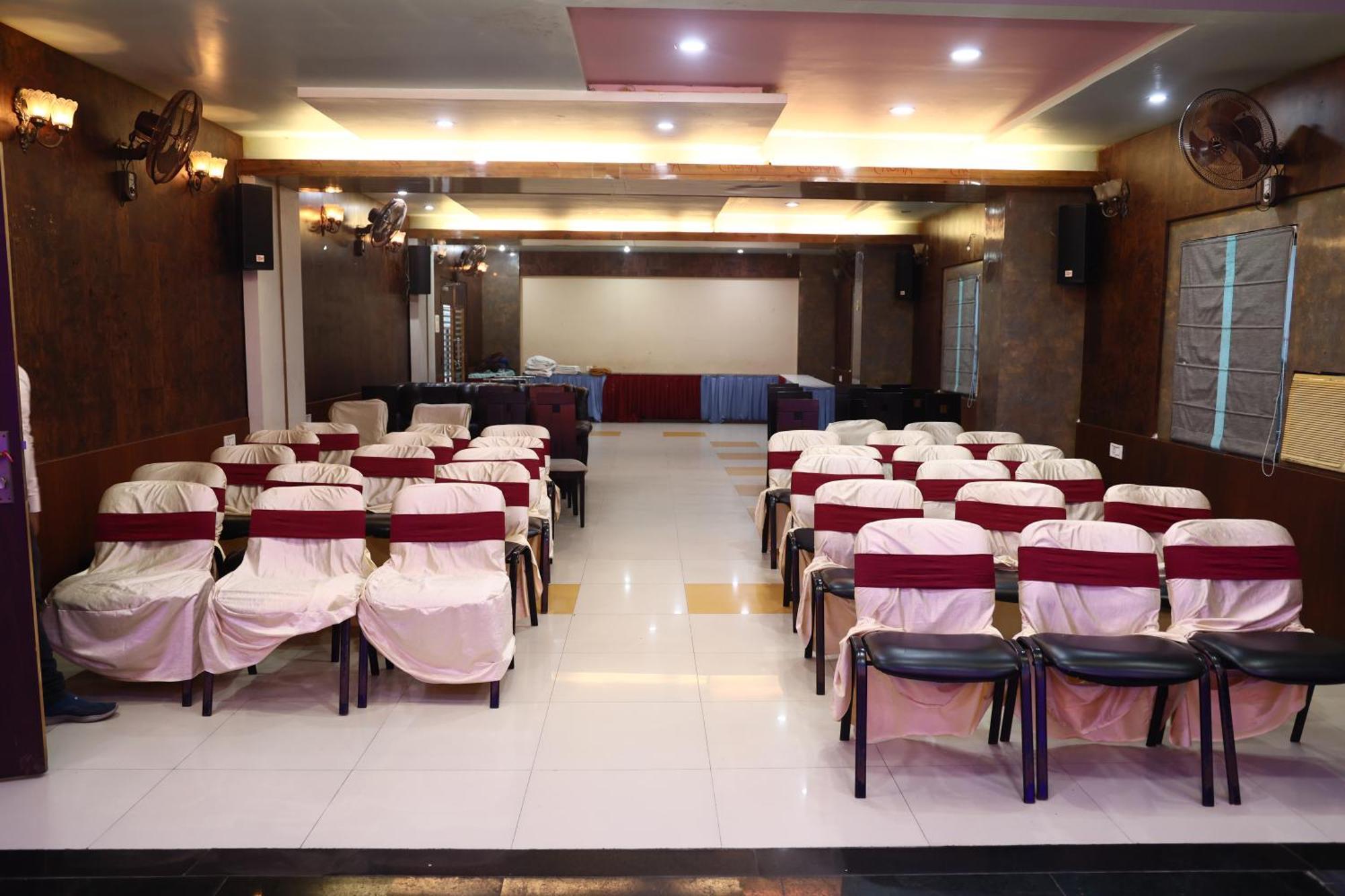 Hotel Bhubaneswari Classic Brahmapur Luaran gambar