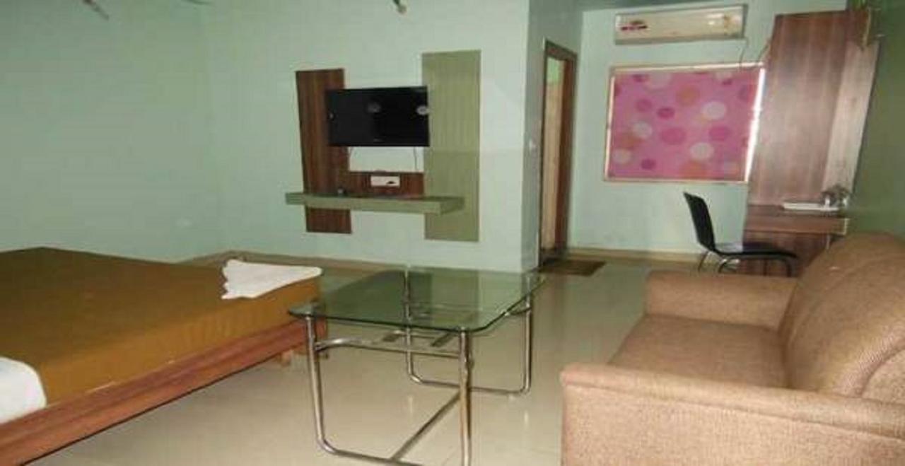 Hotel Bhubaneswari Classic Brahmapur Luaran gambar